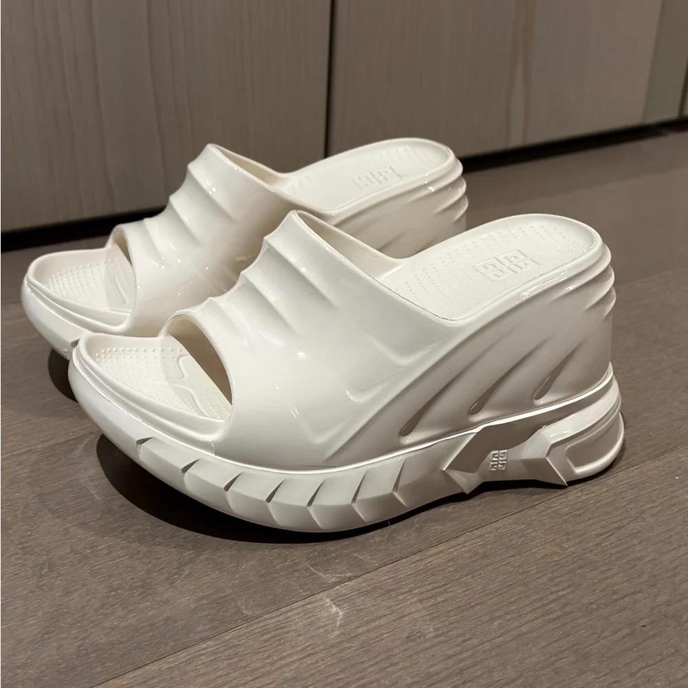 Givenchy 'marshmallow' Wedge - Picture 3 of 9